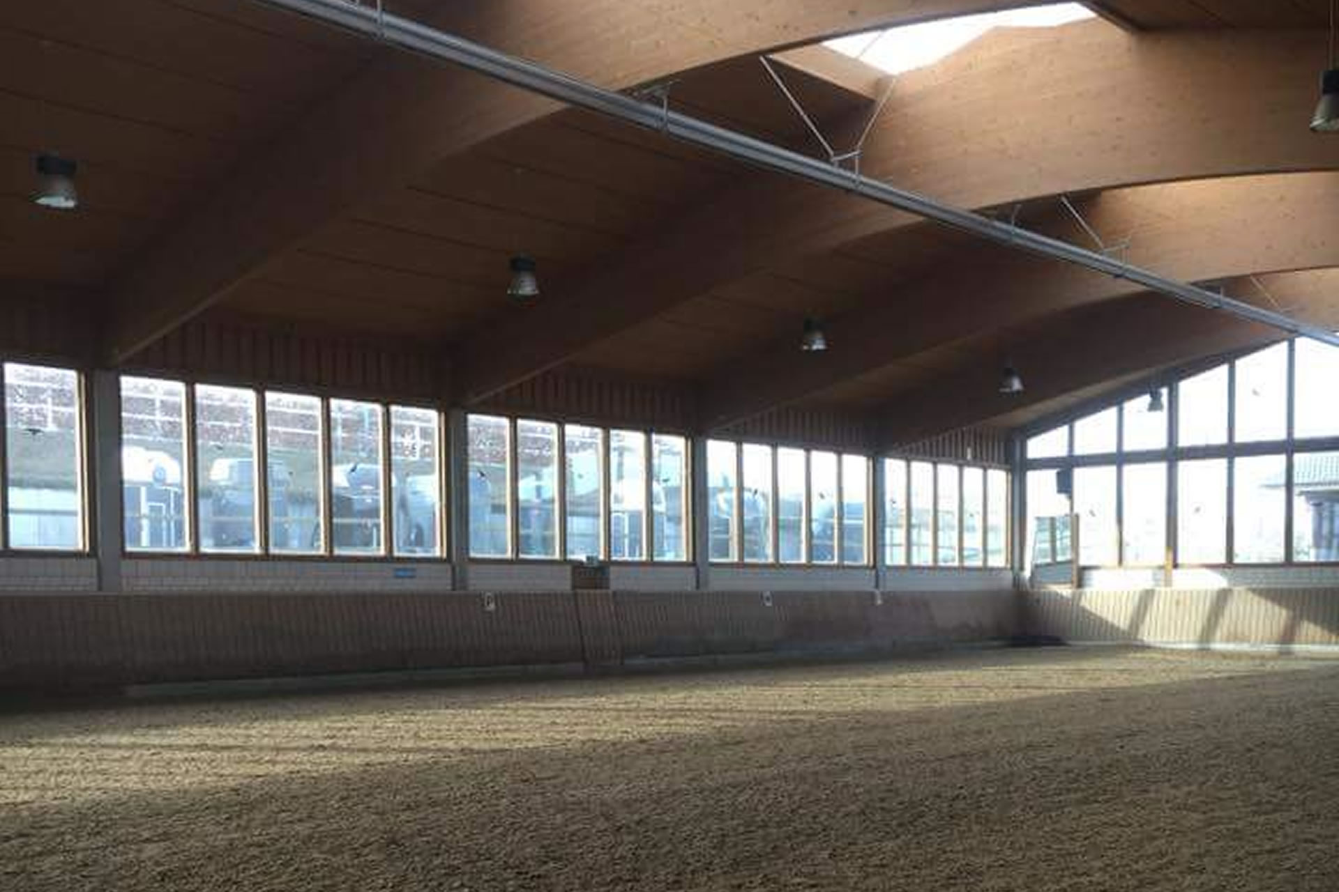 halle-innen1-1920x1280-2234-1-2